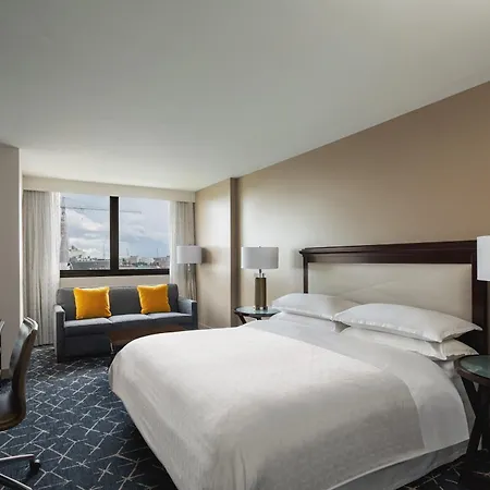 Sheraton Norfolk Waterside Hotel-2