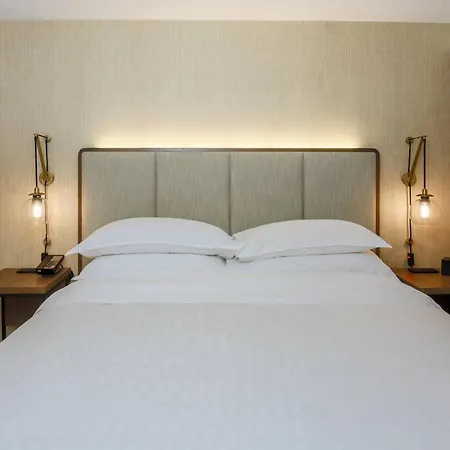 Sheraton Suites Market Center Dallas-2
