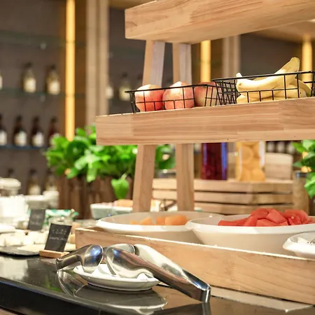 Radisson Collection Hotel, Yangtze Shanghai-2