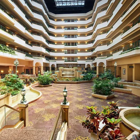 Embassy Suites By Hilton Greensboro Airport-2