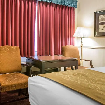 Comfort Inn Lakeside-2