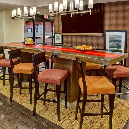 Hampton Inn Houston Baytown-3