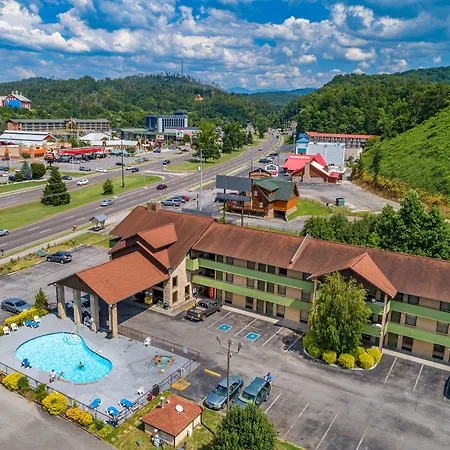 Days Inn By Wyndham Pigeon Forge South-2