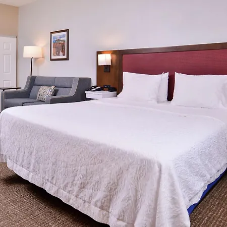 Hampton Inn Lexington Historic Area-3