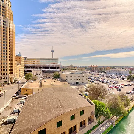 Riverwalk Plaza Hotel-3