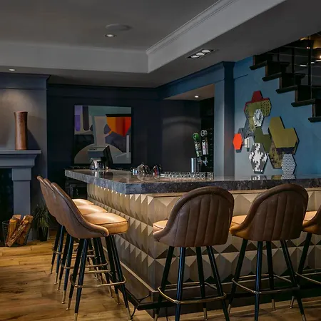 Hotel Arts Kensington-3