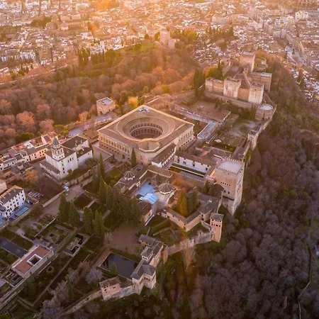 Alhambra Palace Hotel-2