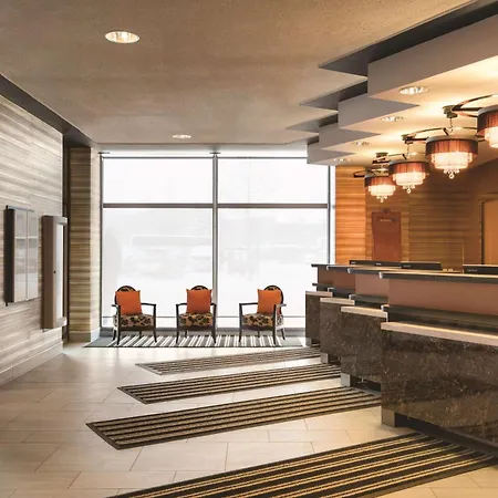 Coast Edmonton Plaza Hotel By Apa-2