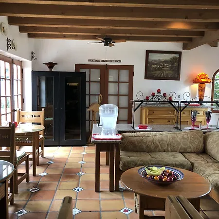 Villa Rosa Inn-2