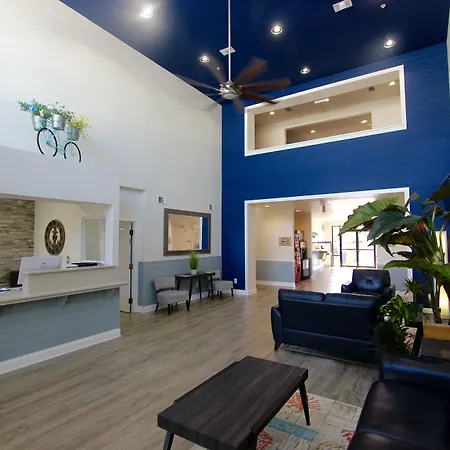 Luxury Suites-2