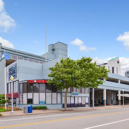 Four Points By Sheraton Virginia Beach Oceanfront-3
