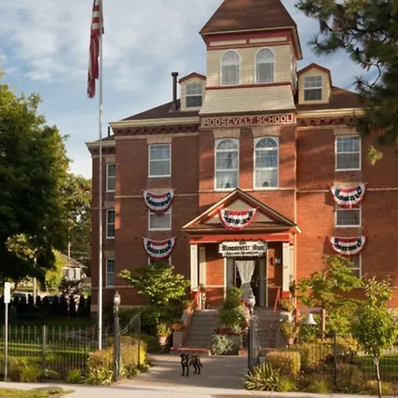 The Roosevelt Inn-3