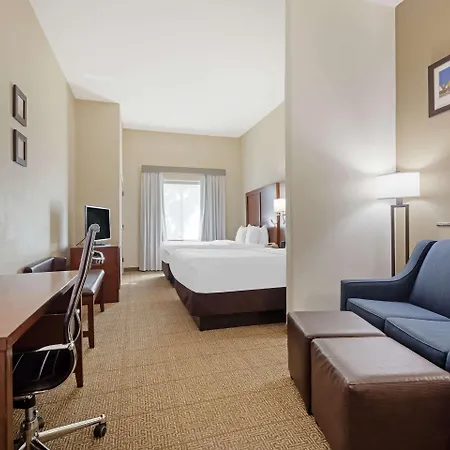 Comfort Suites West Dallas - Cockrell Hill-2