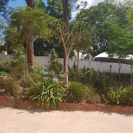 Hyde Park Guest House-3