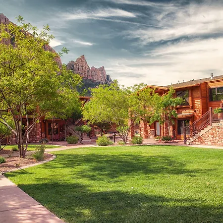 Cable Mountain Lodge-3