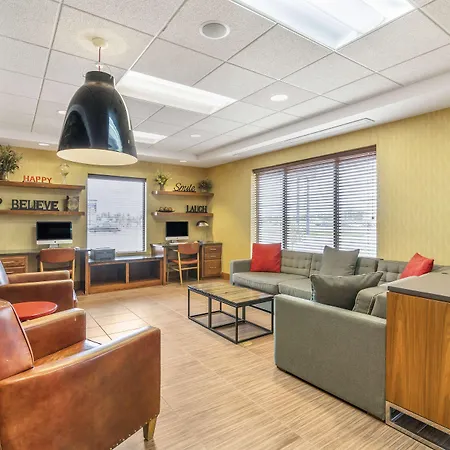 Legend Hotel Minot-3