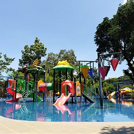 Loreland Farm Resort-3