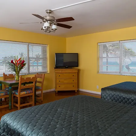 Riptide Oceanfront Hotel-3