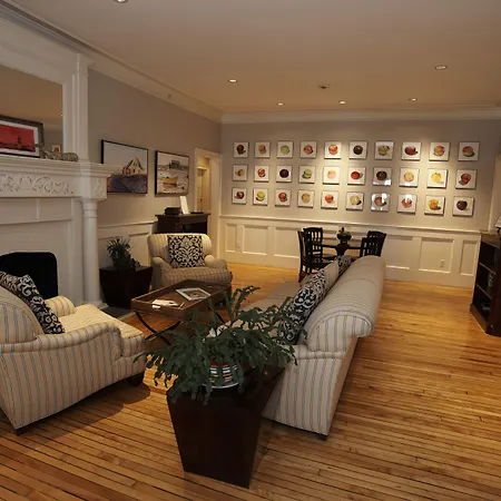 Anchor Inn Beach House-2