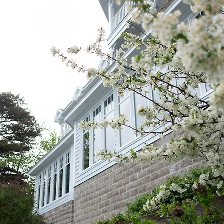 The Geneva Inn-2