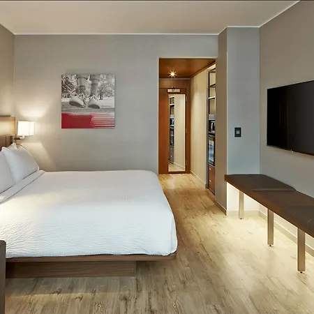 Ac Hotel By Marriott Portland Downtown, Or-3