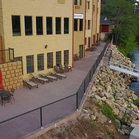 Natura Vue Resort & Boathouse-3