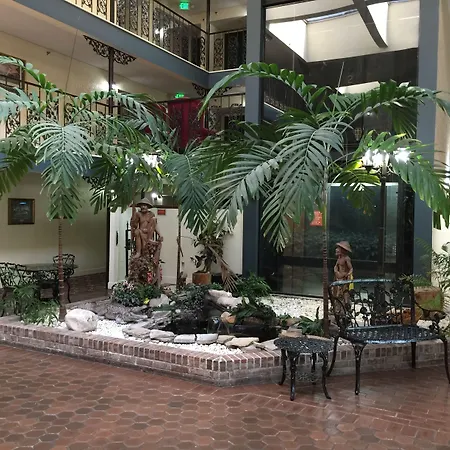 Surestay Plus Hotel By Best Western Baton Rouge-3