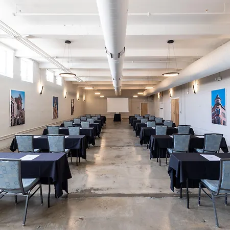 The Blackburn Inn And Conference Center-2