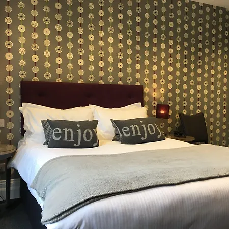 The Hideaway At Windermere (Adults Only)-3