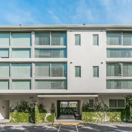 Beach Haus Key Biscayne Contemporary Apartments-3