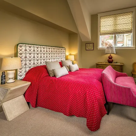 Dunton Town House Hotel-2