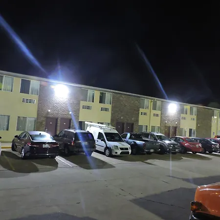 Baymont By Wyndham Bowling Green-2