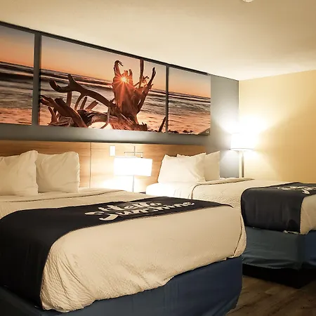 Days Inn & Suites By Wyndham Merrillville-3