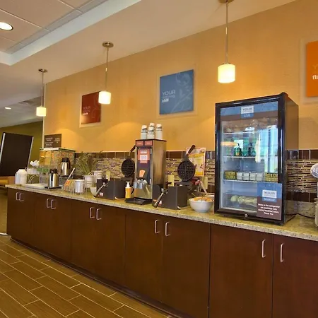Comfort Inn & Suites Dothan East-2