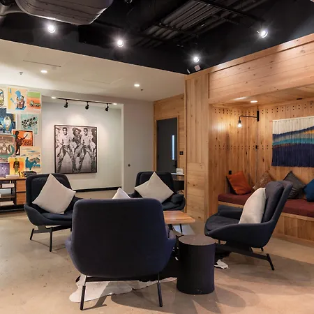 Moxy Nashville Downtown-3