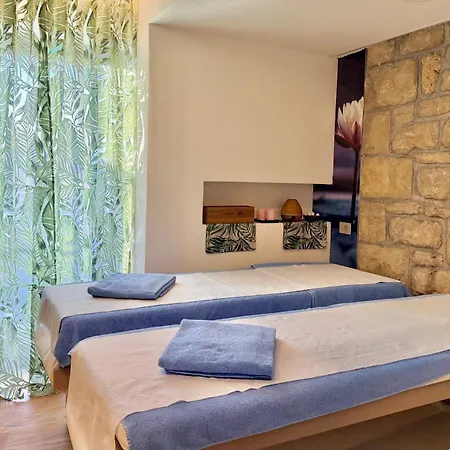 Hotel Joli-2