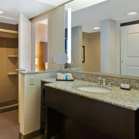 Hotel Auburn Hills-2