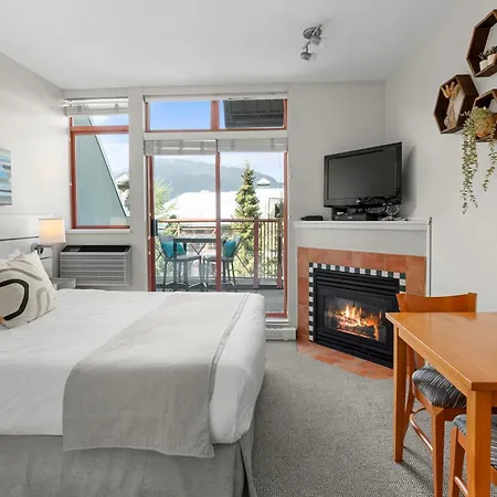Alpenglow Lodge By Mva-2