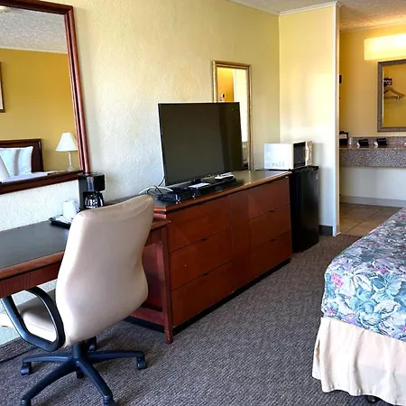 Lake Logan Inn-2