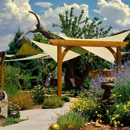 The Loubird Inn-3