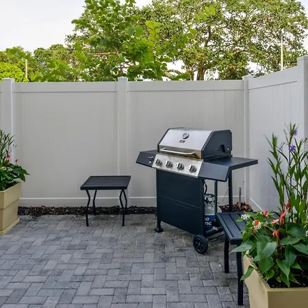 Holiday Inn Express & Suites - St. Petersburg - Madeira Beach By Ihg-2