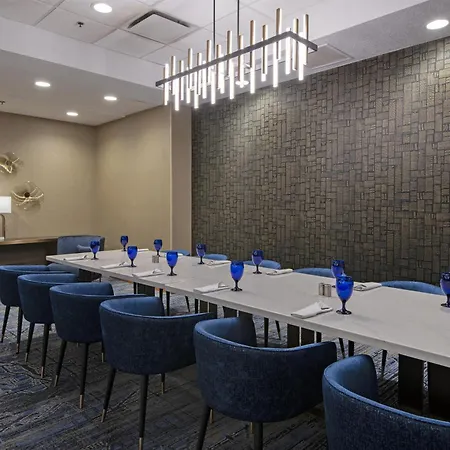 Doubletree By Hilton West Edmonton-3