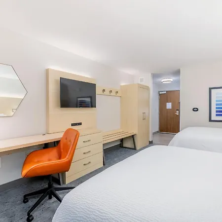 Holiday Inn Express & Suites - Medford By Ihg-2