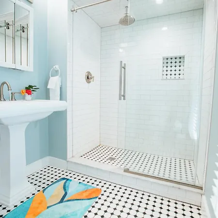The Provincetown Hotel At Gabriel'S-3