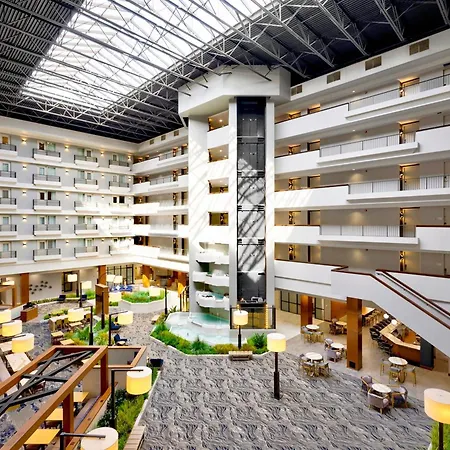 Doubletree By Hilton Davenport-2