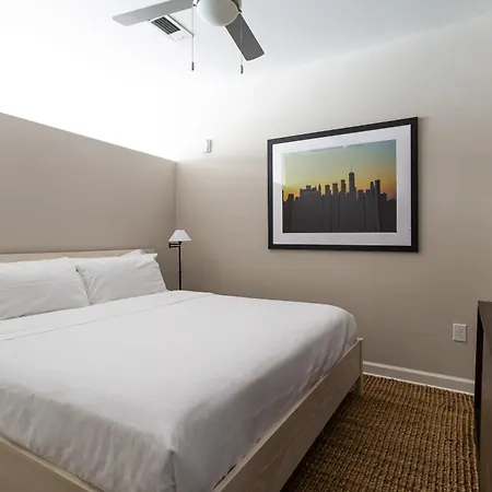 Kasa Freemorewest Charlotte-2