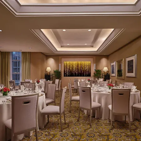 Conrad Singapore Marina Bay-2