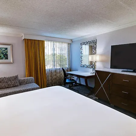 Doubletree By Hilton Madison Downtown-3