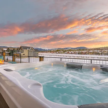 Luxury Villa 108: Hot Tub Retreat with Scenic Views-3