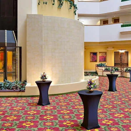 Radisson Hotel Cedar Rapids-2